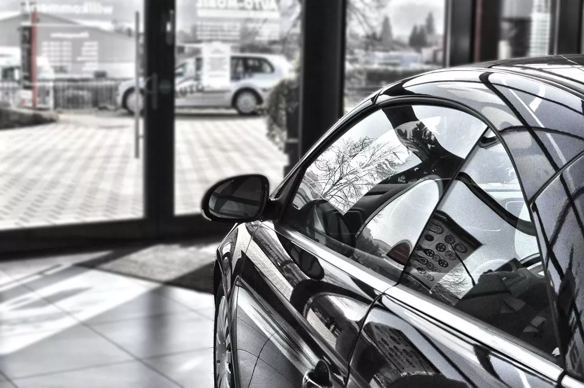 PKW im Autohaus
